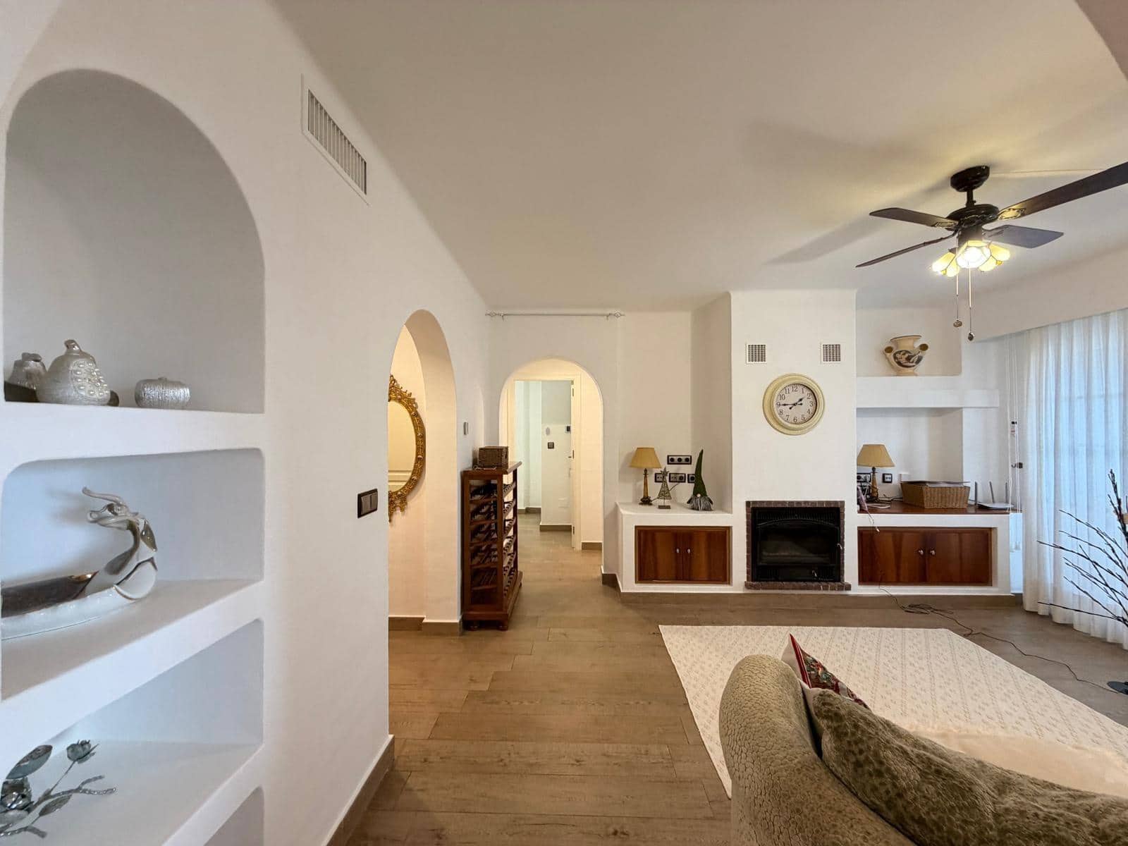 3 soverom Penthouse til salgs i Torrevieja med svømmebasseng - € 470 000 (Ref: 9877356)