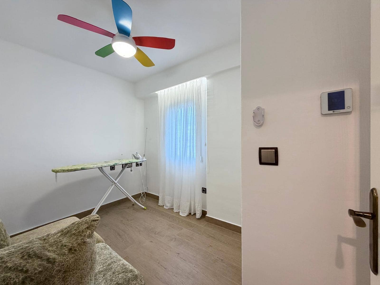 3 soverom Penthouse til salgs i Torrevieja med svømmebasseng - € 470 000 (Ref: 9877356)