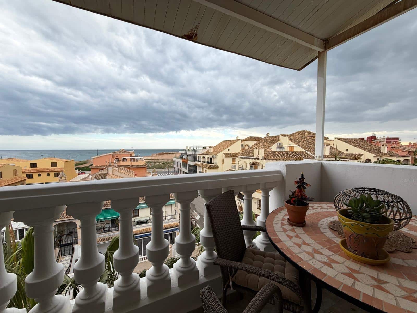 3 soverom Penthouse til salgs i Torrevieja med svømmebasseng - € 470 000 (Ref: 9877356)