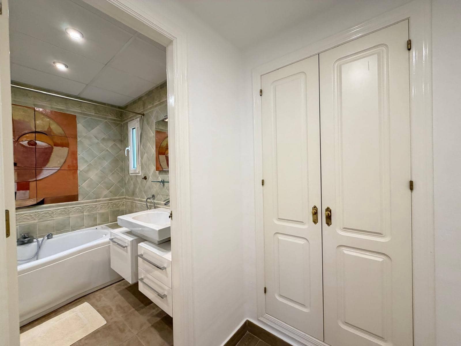 3 soverom Penthouse til salgs i Torrevieja med svømmebasseng - € 470 000 (Ref: 9877356)