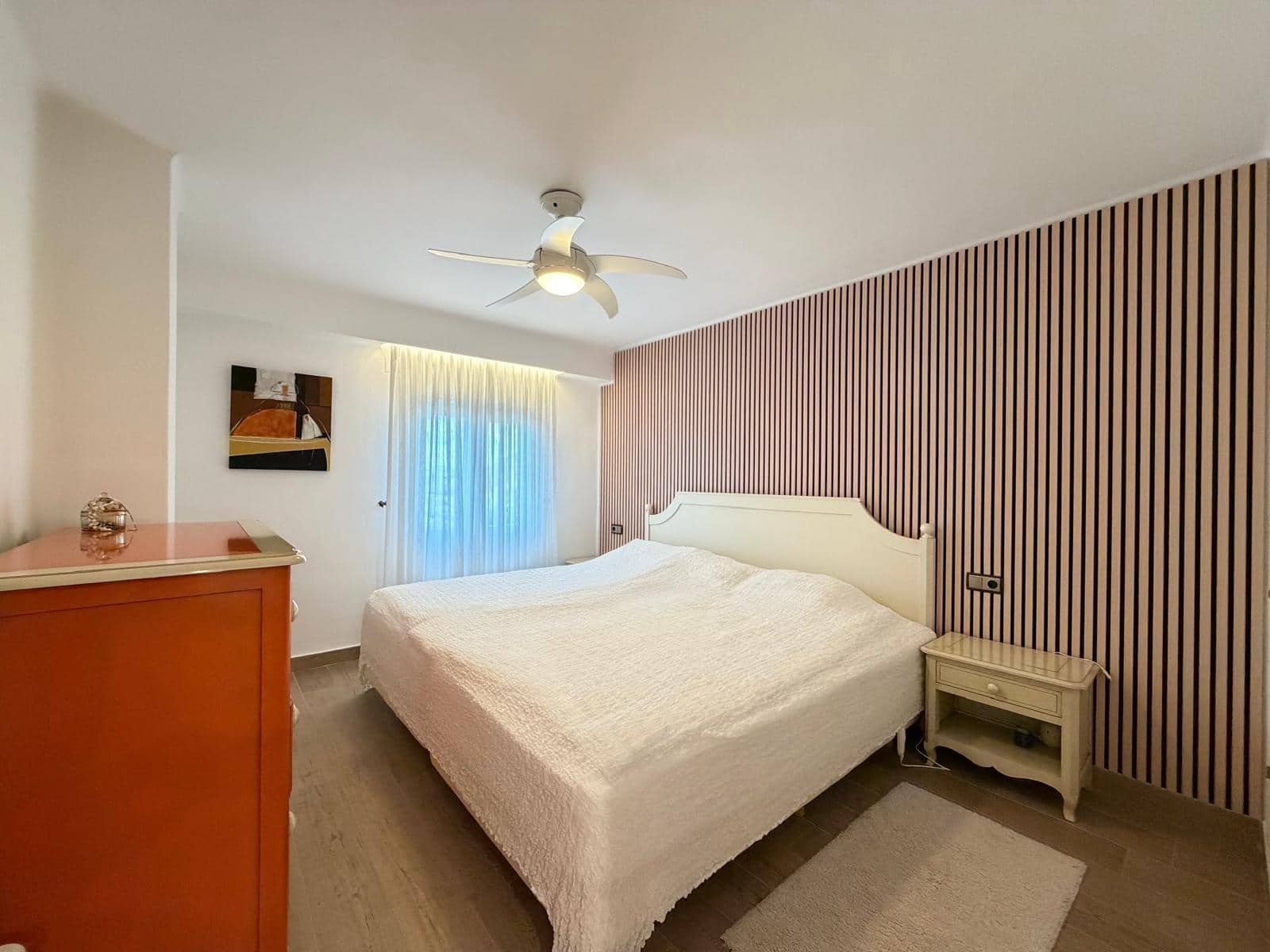 3 soverom Penthouse til salgs i Torrevieja med svømmebasseng - € 470 000 (Ref: 9877356)