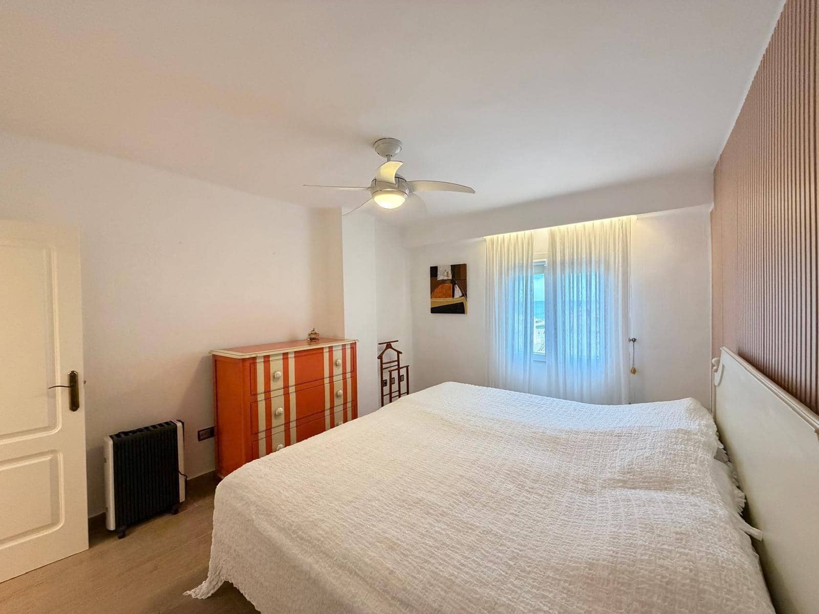 3 soverom Penthouse til salgs i Torrevieja med svømmebasseng - € 470 000 (Ref: 9877356)