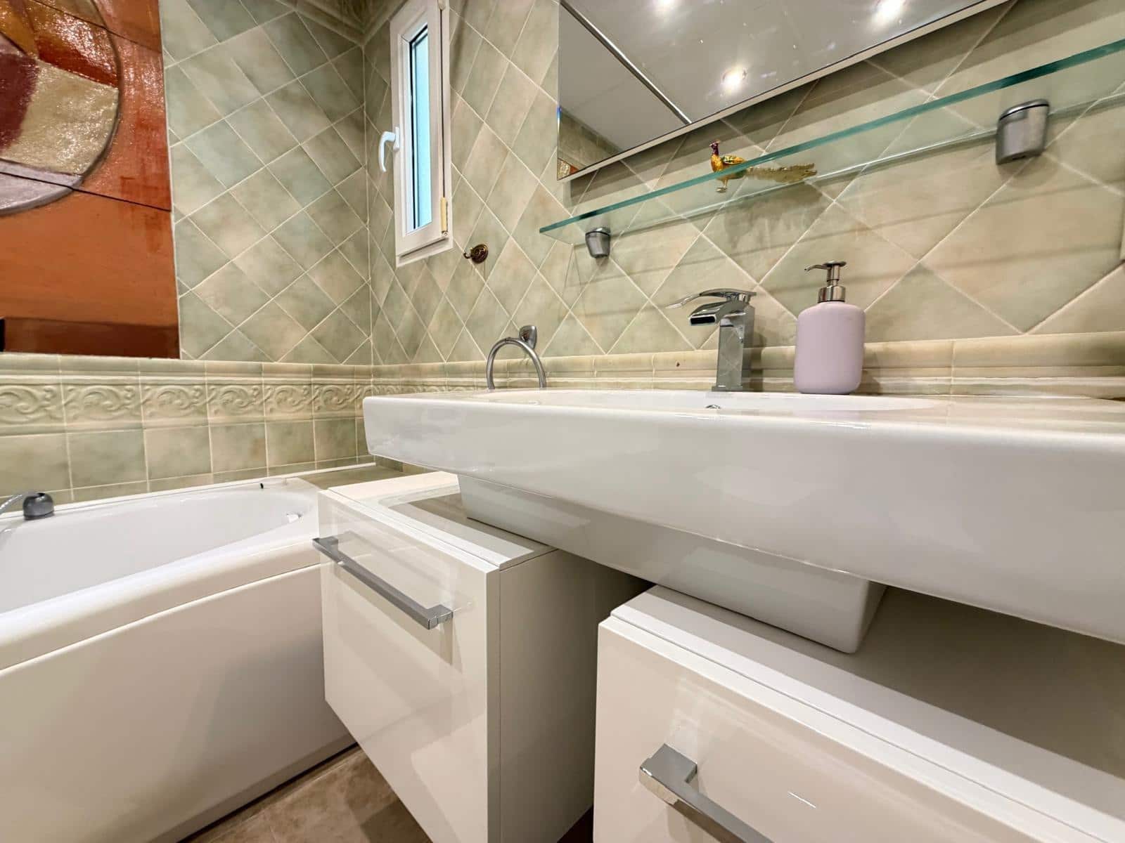 3 soverom Penthouse til salgs i Torrevieja med svømmebasseng - € 470 000 (Ref: 9877356)