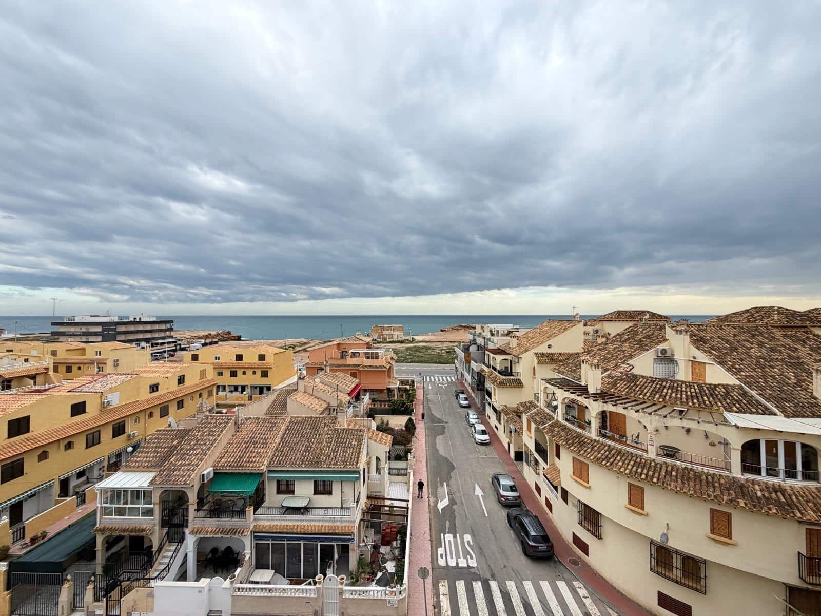 3 soverom Penthouse til salgs i Torrevieja med svømmebasseng - € 470 000 (Ref: 9877356)