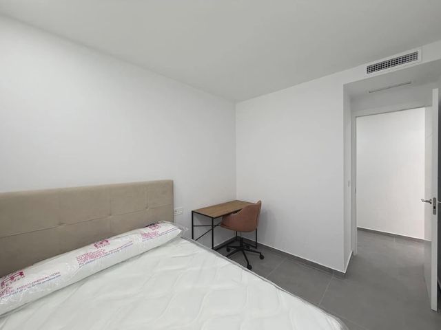 3 sypialnia Apartament na sprzedaż w Avenida Habaneras - Curva de Palangre, Torrevieja z basenem garażem - 349 000 € (Ref: 9877362)