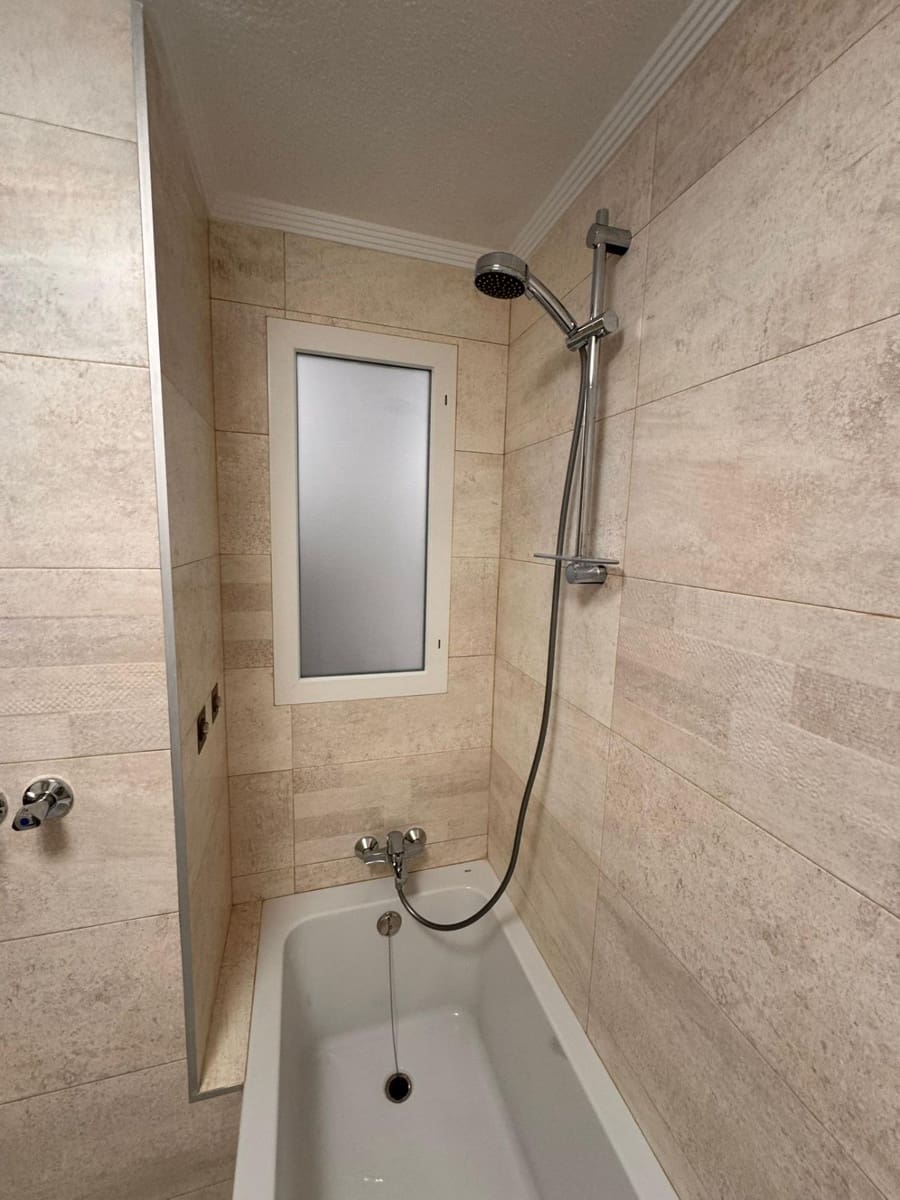 Bungalow de 2 habitaciones en Torrevieja en venta - 218.000 € (Ref: 9877364)