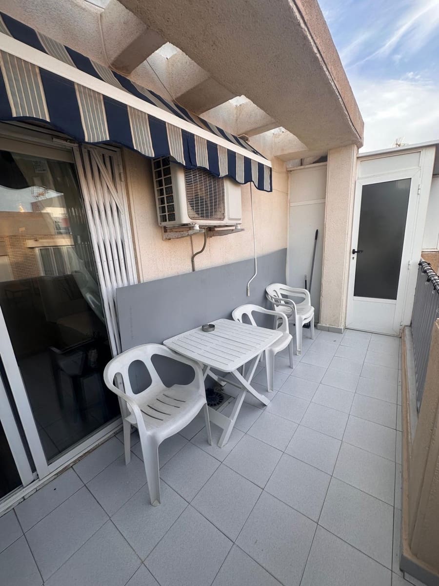 1 soverom Penthouse til salgs i Torrevieja - € 149 900 (Ref: 9877365)