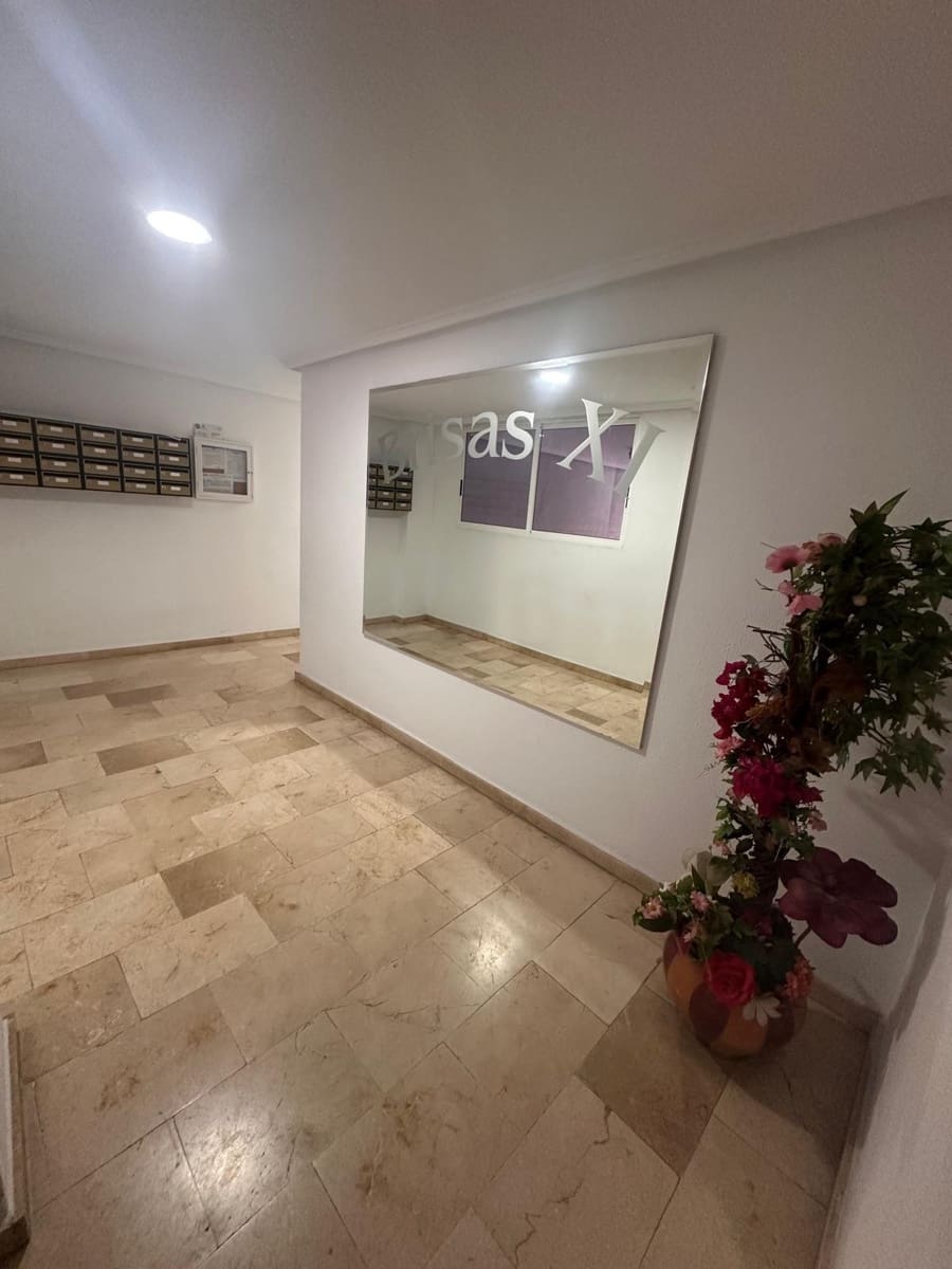 1 soverom Penthouse til salgs i Torrevieja - € 149 900 (Ref: 9877365)