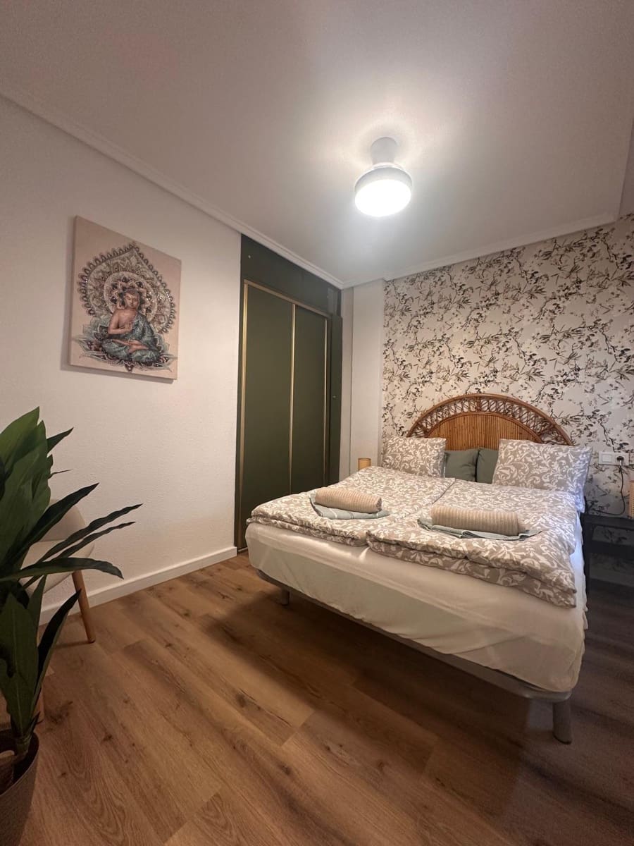 1 soverom Penthouse til salgs i Torrevieja - € 149 900 (Ref: 9877365)
