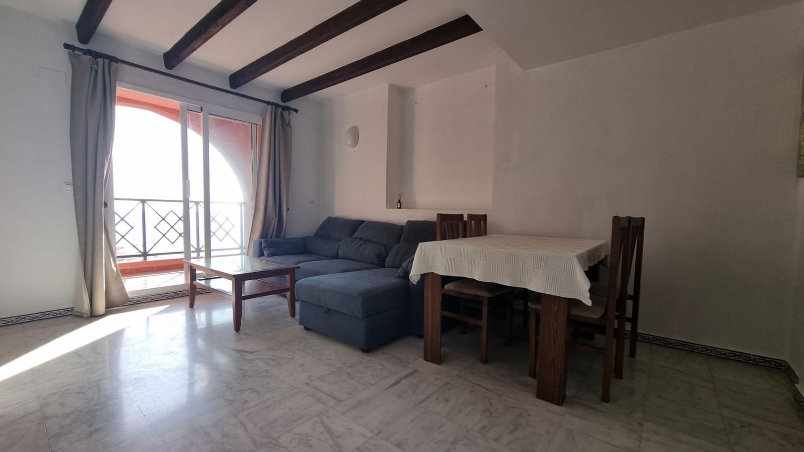 2 soveværelse Lejlighed til salg i Torrevieja med swimmingpool - € 265.000 (Ref: 9877370)