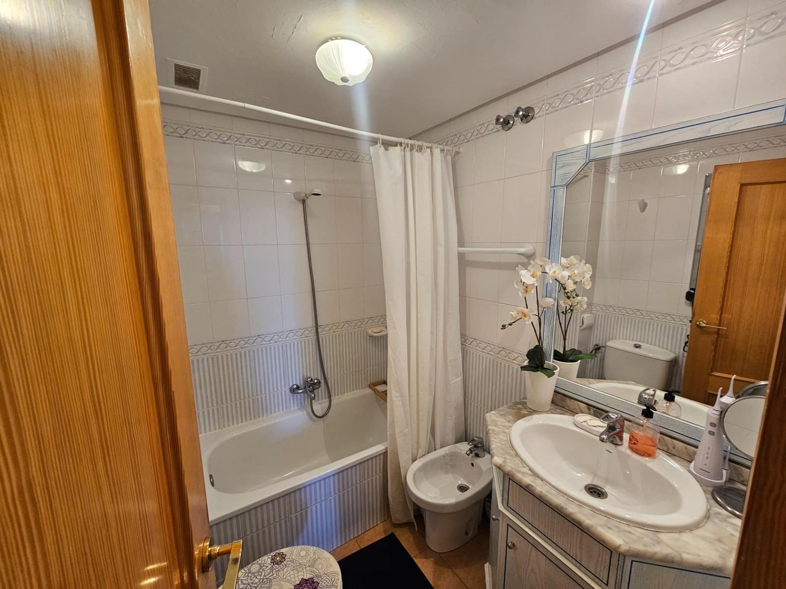 2 soveværelse Lejlighed til salg i Torrevieja med swimmingpool - € 194.000 (Ref: 9877375)