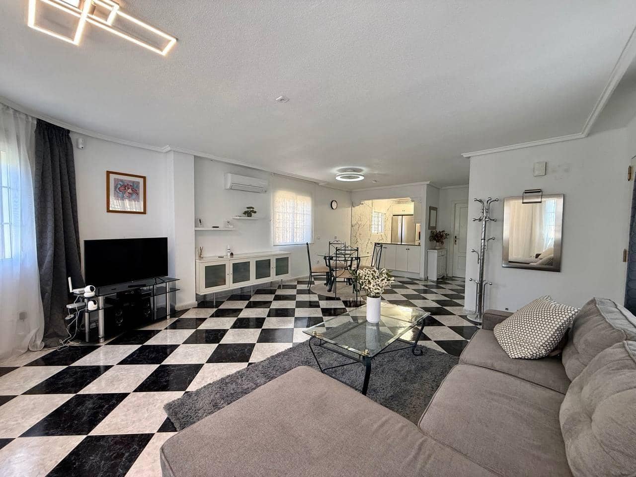 4 camera da letto Villa in vendita in Orihuela Costa con piscina - 359.000 € (Rif: 9877379)