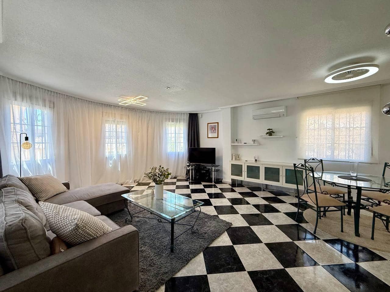 4 camera da letto Villa in vendita in Orihuela Costa con piscina - 359.000 € (Rif: 9877379)