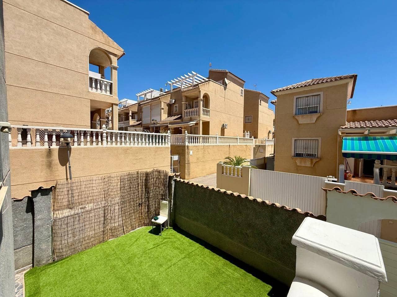 4 camera da letto Villa in vendita in Orihuela Costa con piscina - 359.000 € (Rif: 9877379)