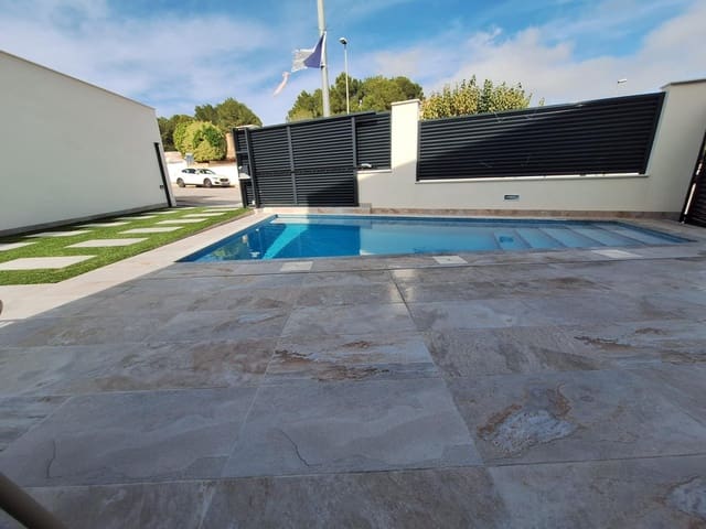 3 slaapkamer Villa te koop in Pinar de Campoverde, Pilar de la Horadada met zwembad - € 431.500 (Ref: 9877382)