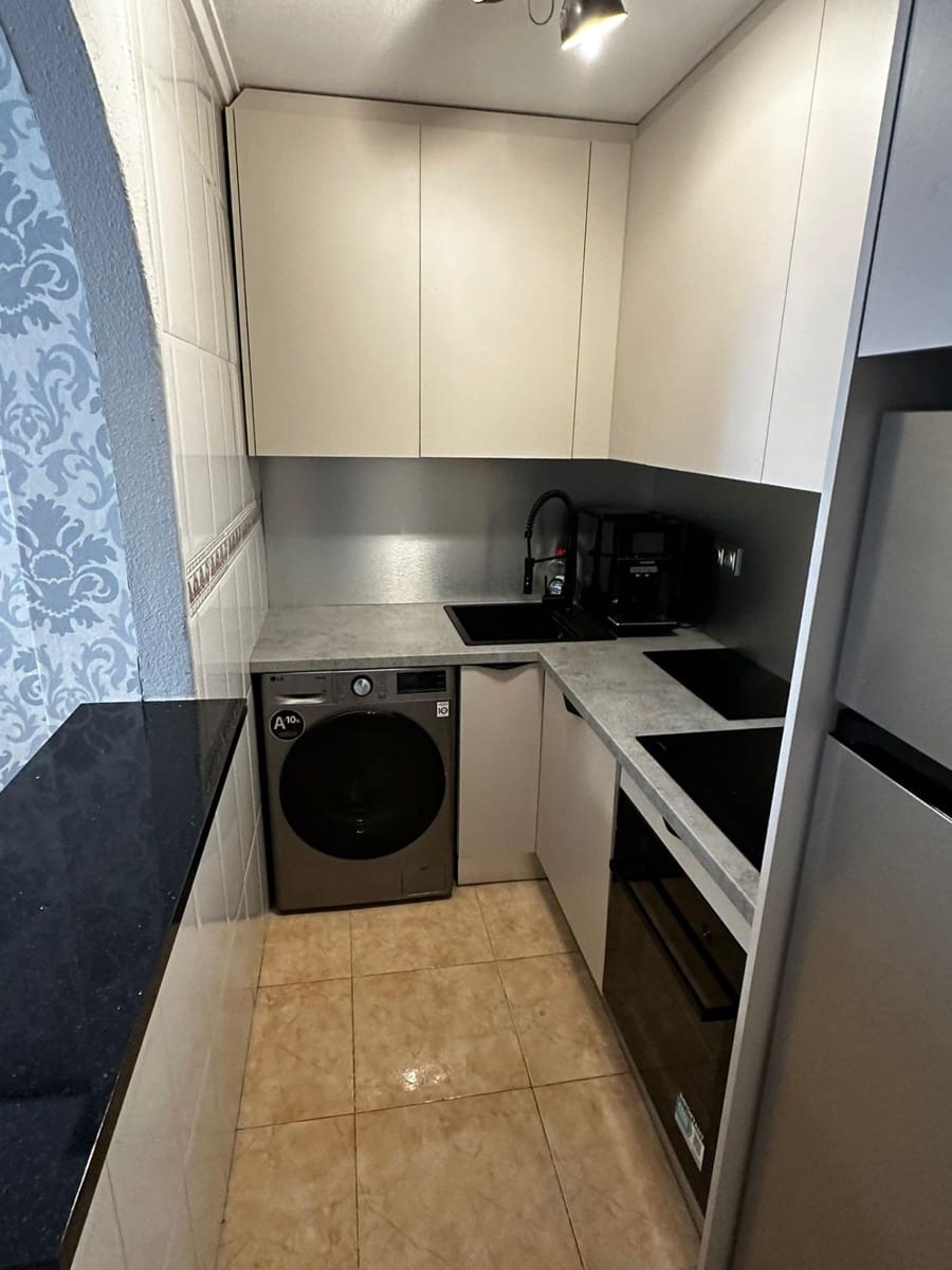 2 sypialnia Apartament na sprzedaż w Torrevieja - 148 900 € (Ref: 9877383)