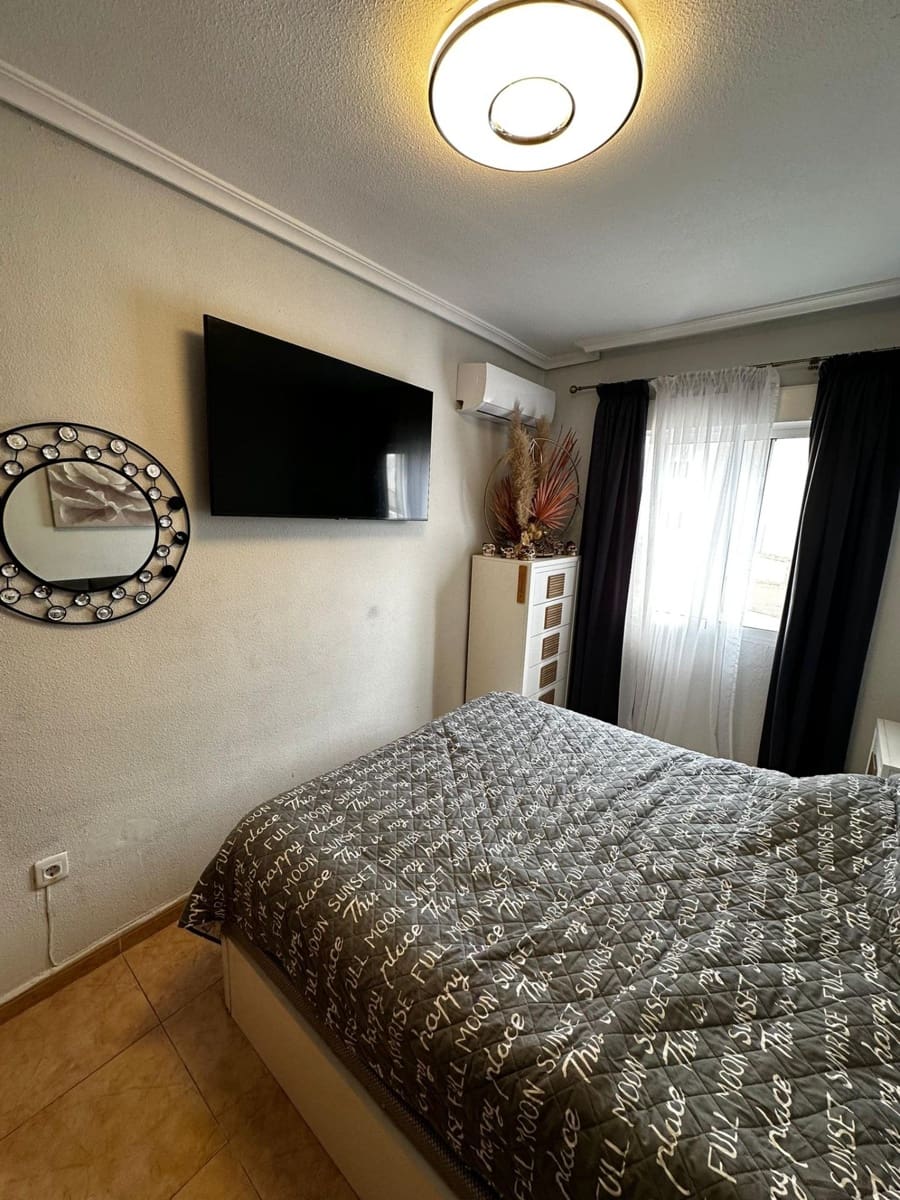 2 sypialnia Apartament na sprzedaż w Torrevieja - 148 900 € (Ref: 9877383)