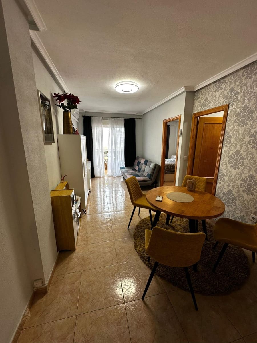 2 sypialnia Apartament na sprzedaż w Torrevieja - 148 900 € (Ref: 9877383)