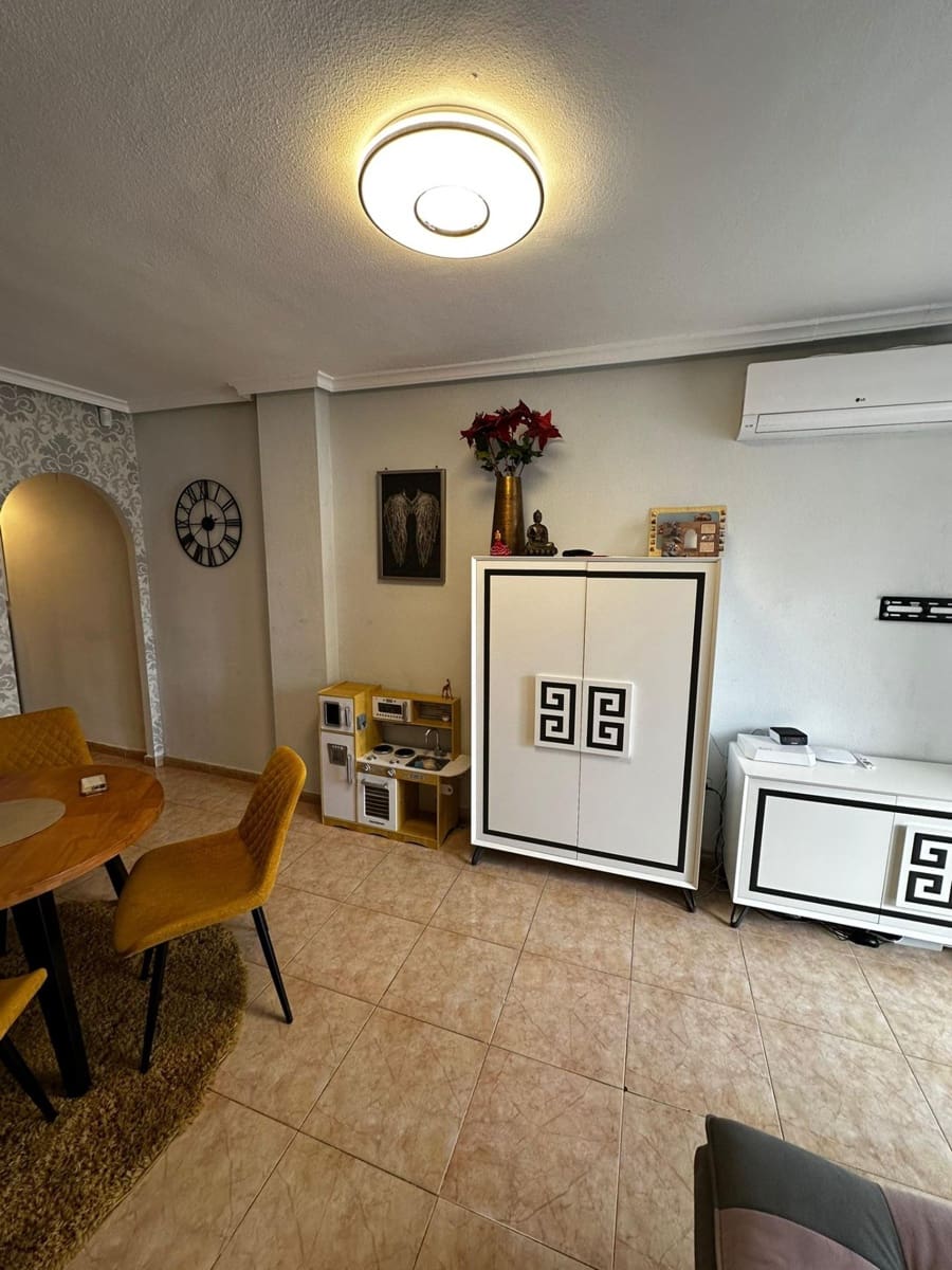 2 sypialnia Apartament na sprzedaż w Torrevieja - 148 900 € (Ref: 9877383)
