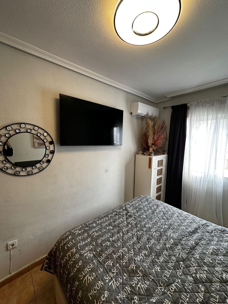 2 sypialnia Apartament na sprzedaż w Torrevieja - 148 900 € (Ref: 9877383)