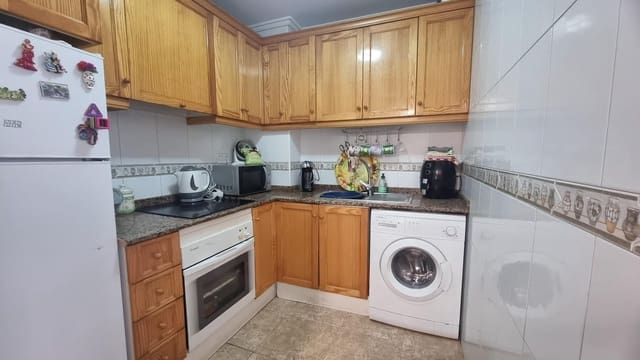2 soveværelse Lejlighed til salg i Avenida Habaneras - Curva de Palangre, Torrevieja - € 155.900 (Ref: 9877384)