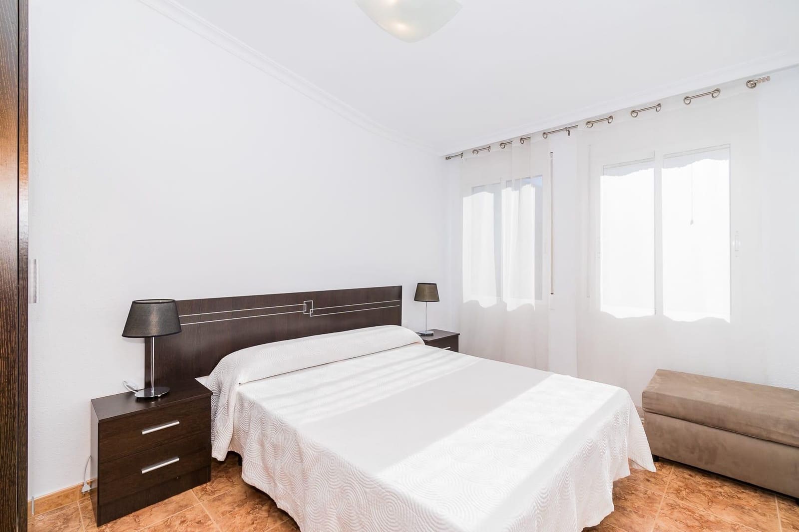 Apartamento en Torrevieja en venta con piscina - 129.900 € (Ref: 9877387)