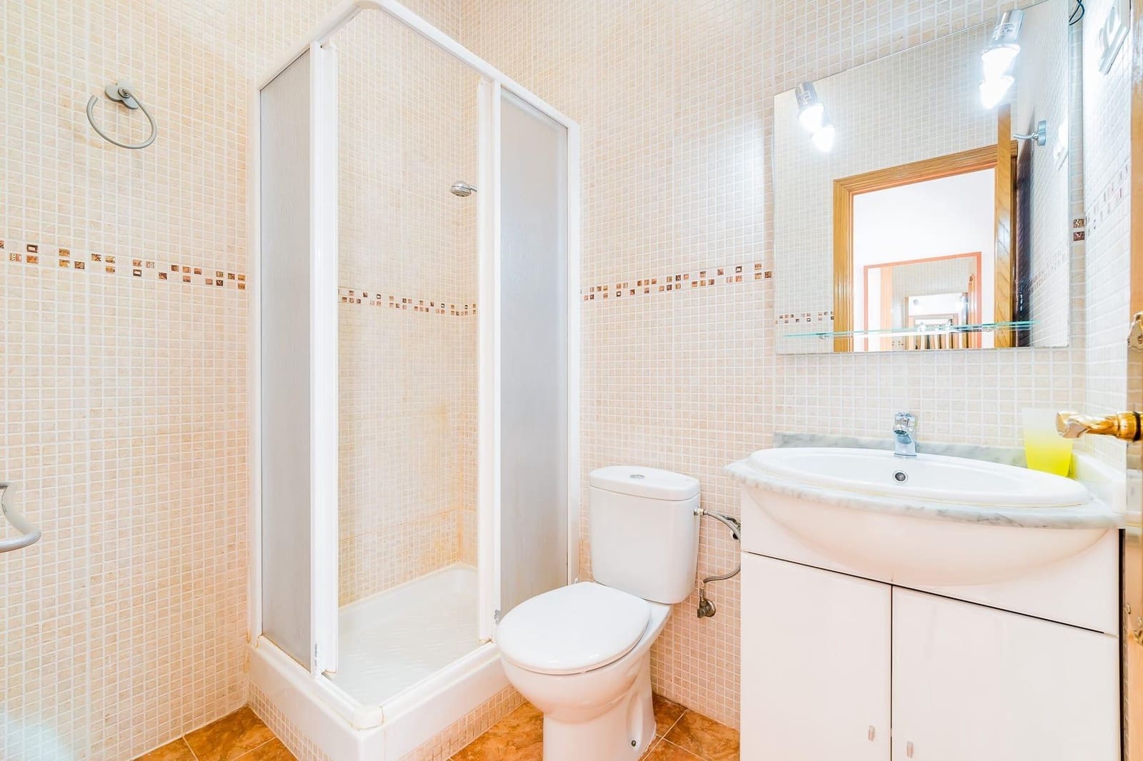Apartamento en Torrevieja en venta con piscina - 129.900 € (Ref: 9877387)