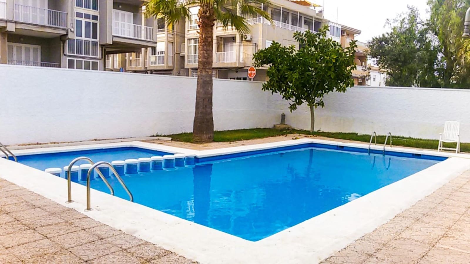 Apartamento en Torrevieja en venta con piscina - 129.900 € (Ref: 9877387)