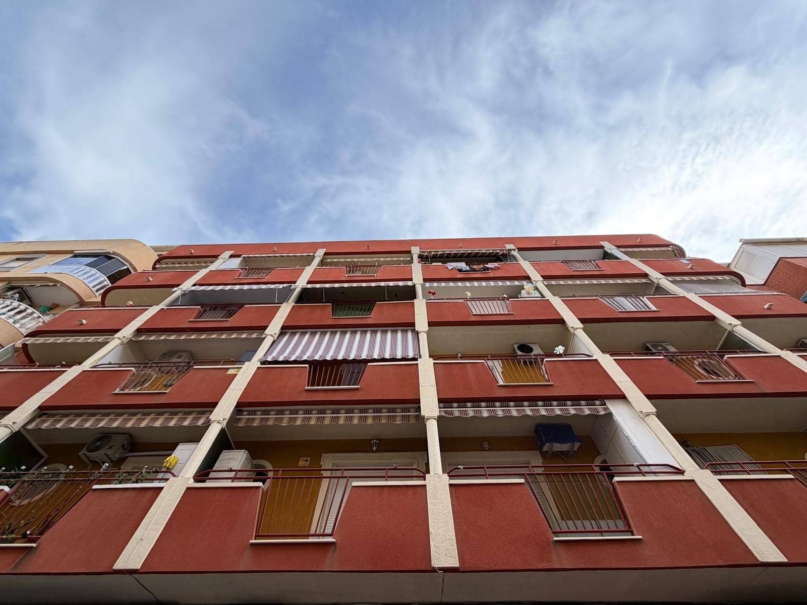 1 sypialnia Apartament na sprzedaż w Torrevieja - 110 000 € (Ref: 9877389)