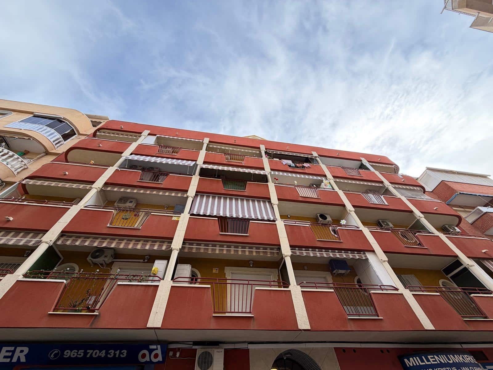 1 sypialnia Apartament na sprzedaż w Torrevieja - 110 000 € (Ref: 9877389)