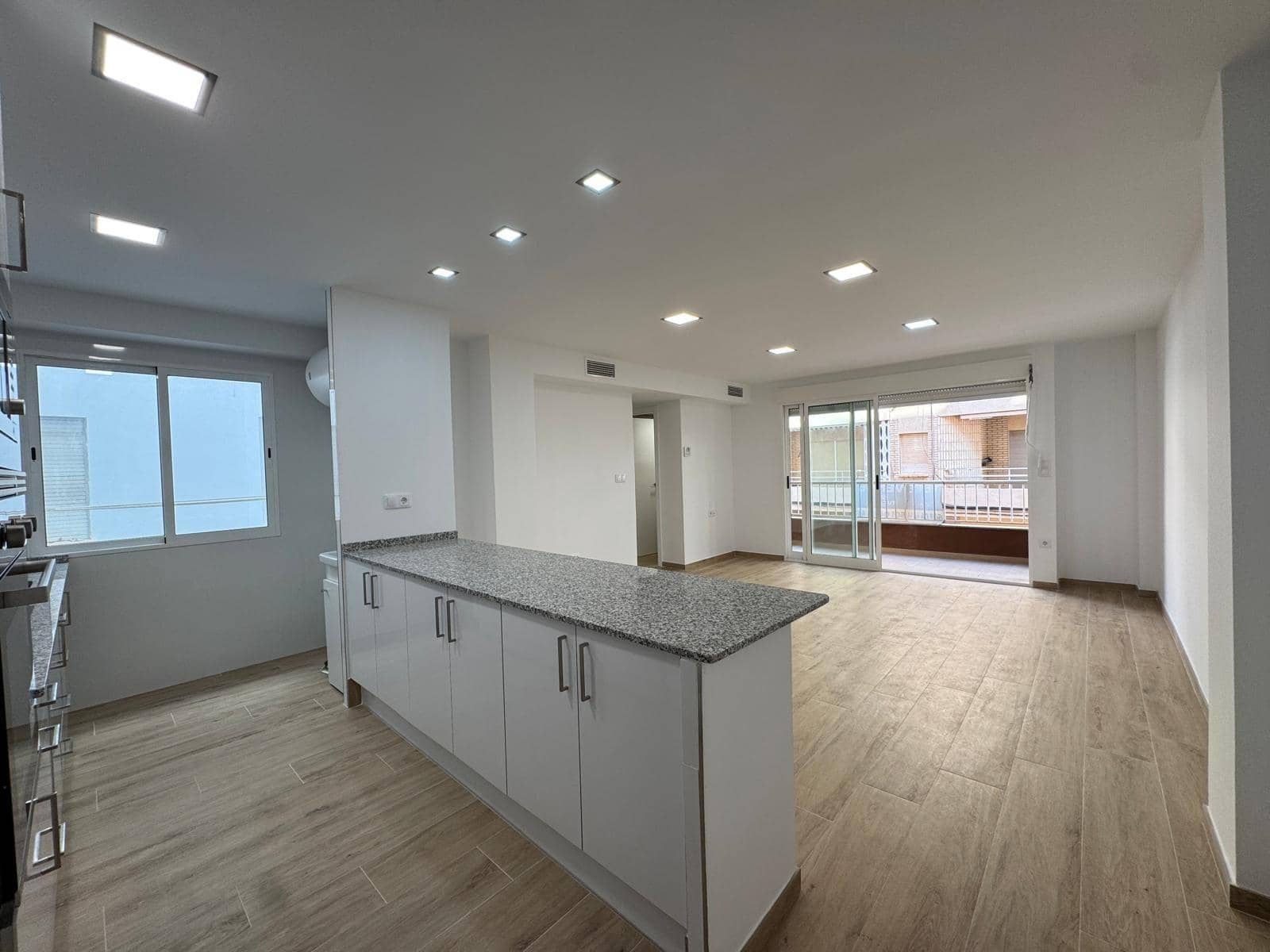 3 soverom Leilighet til salgs i Torrevieja med garasje - € 245 000 (Ref: 9877390)