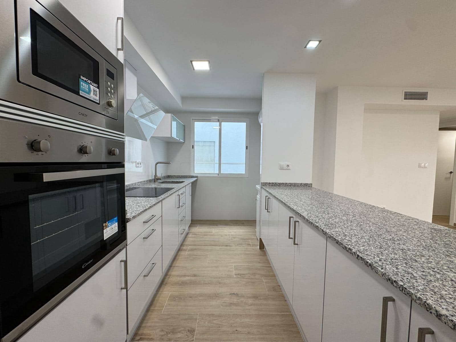 3 soverom Leilighet til salgs i Torrevieja med garasje - € 245 000 (Ref: 9877390)