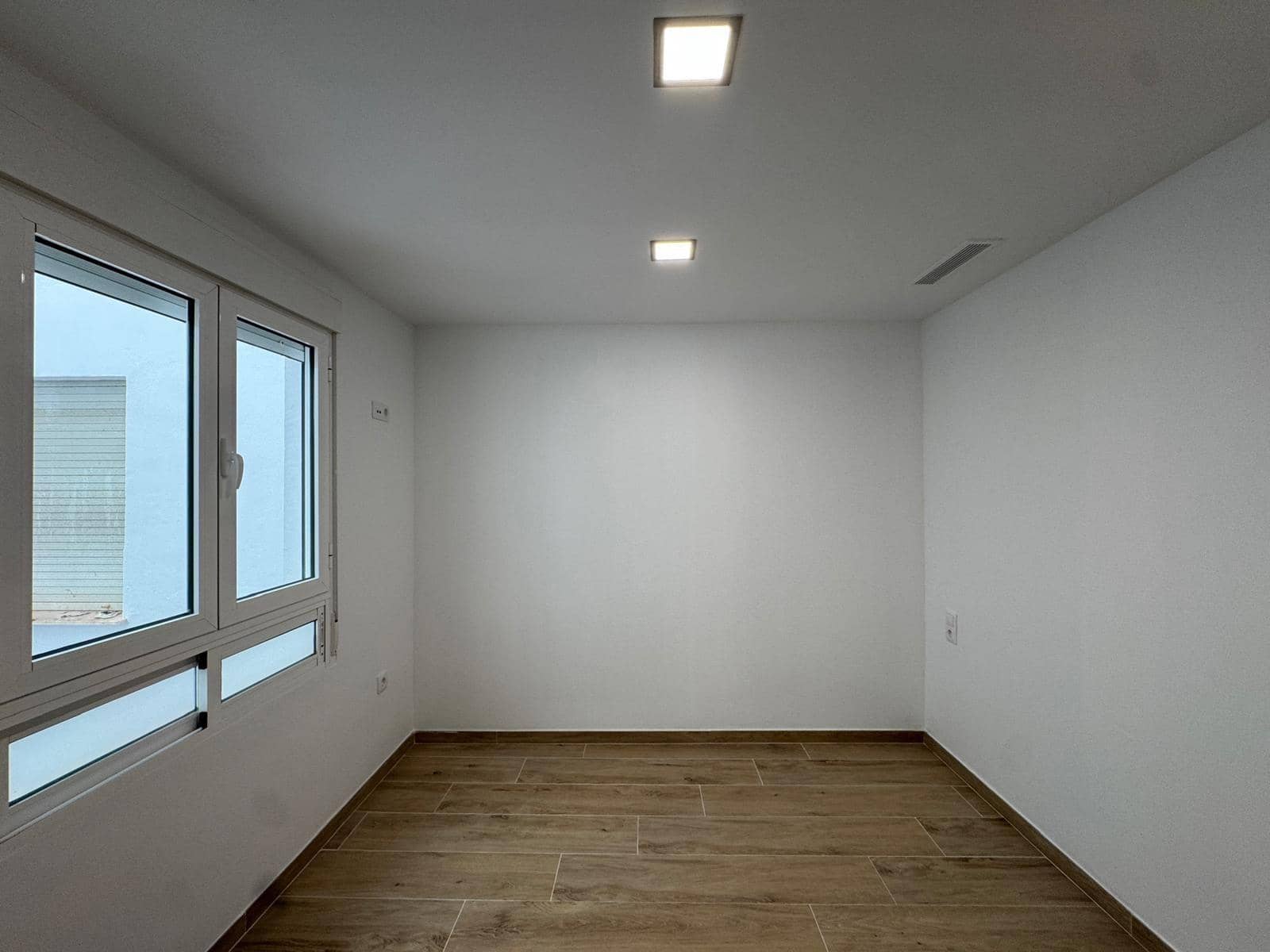 3 soverom Leilighet til salgs i Torrevieja med garasje - € 245 000 (Ref: 9877390)