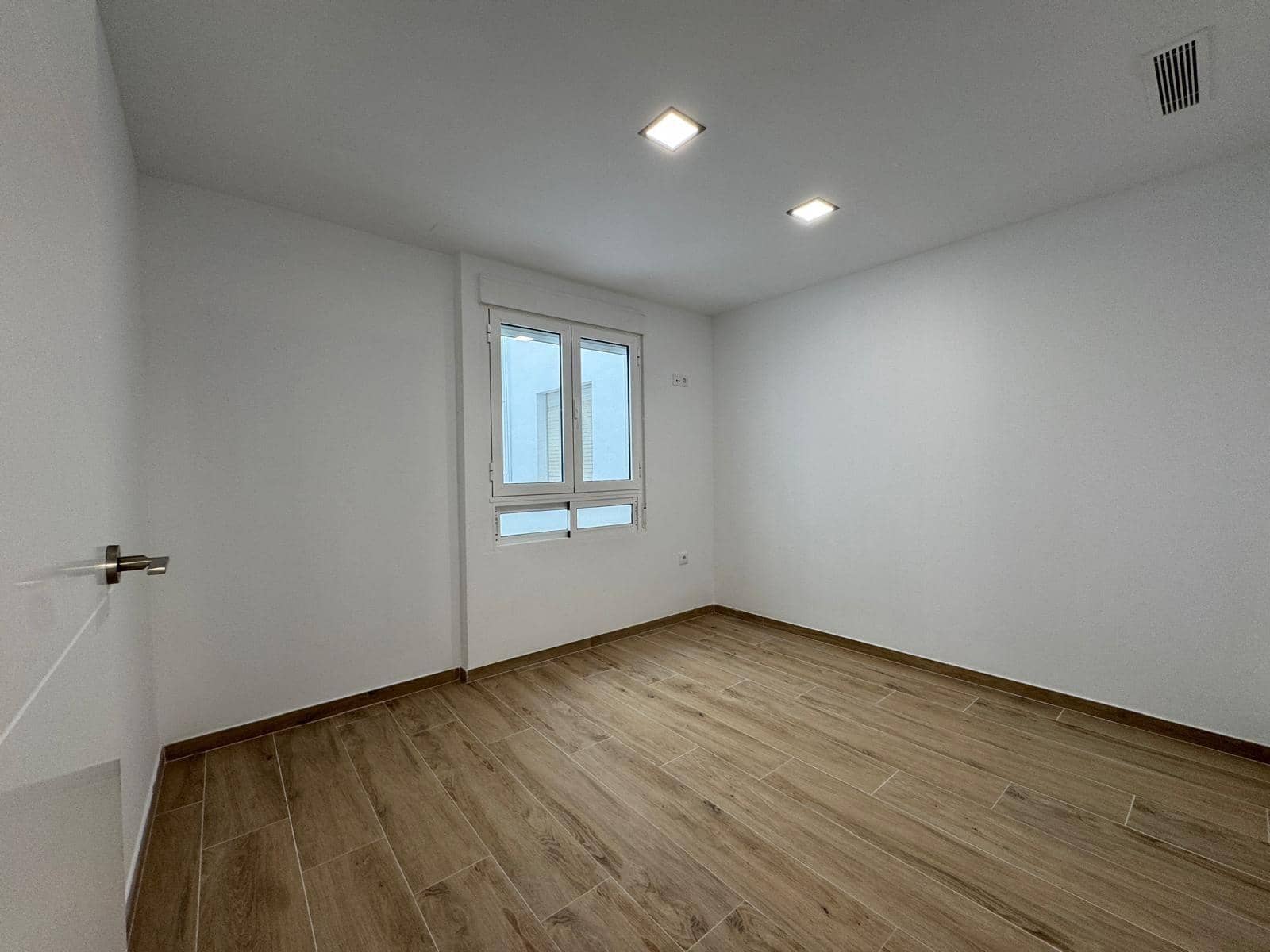3 soverom Leilighet til salgs i Torrevieja med garasje - € 245 000 (Ref: 9877390)