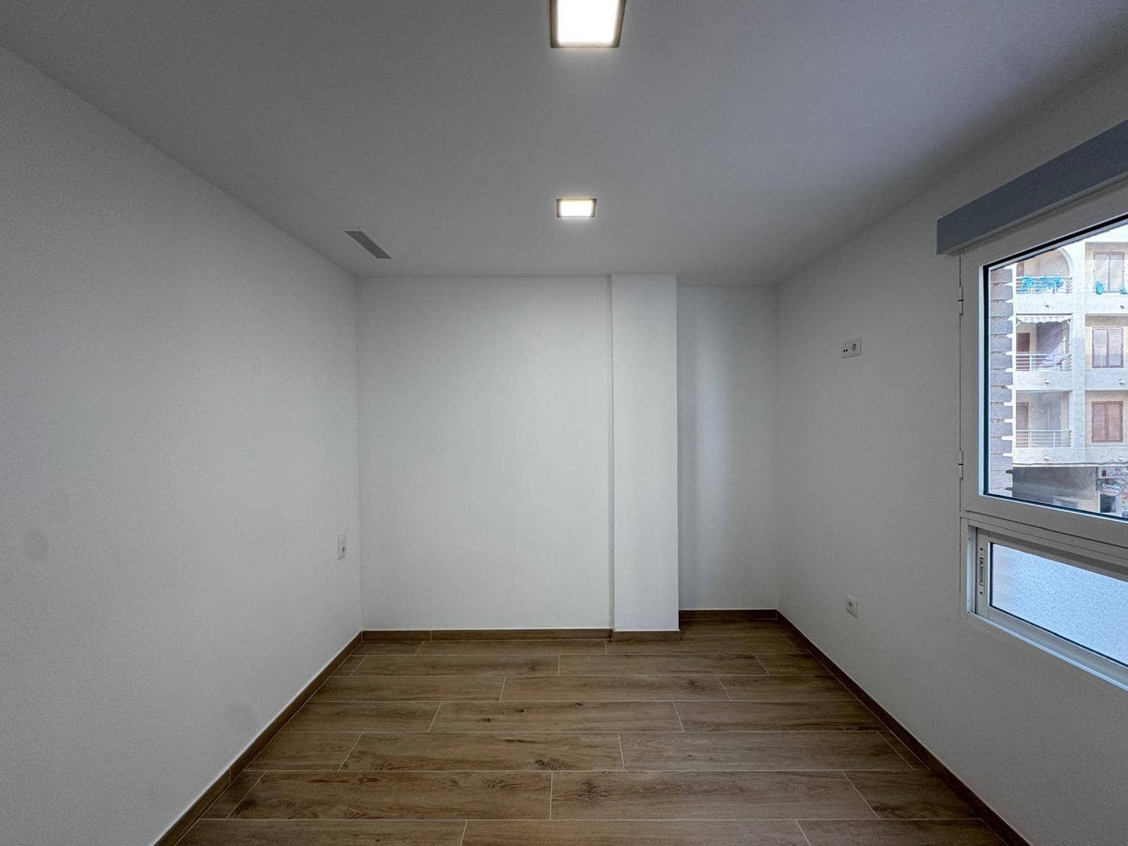 3 soverom Leilighet til salgs i Torrevieja med garasje - € 245 000 (Ref: 9877390)