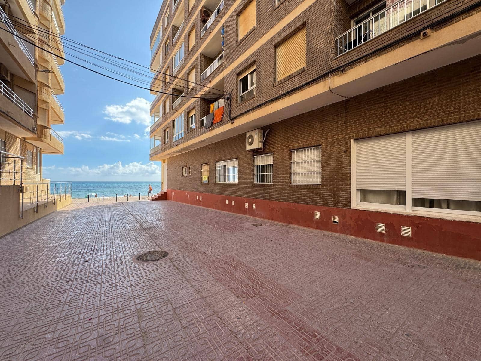 3 soverom Leilighet til salgs i Torrevieja med garasje - € 245 000 (Ref: 9877390)