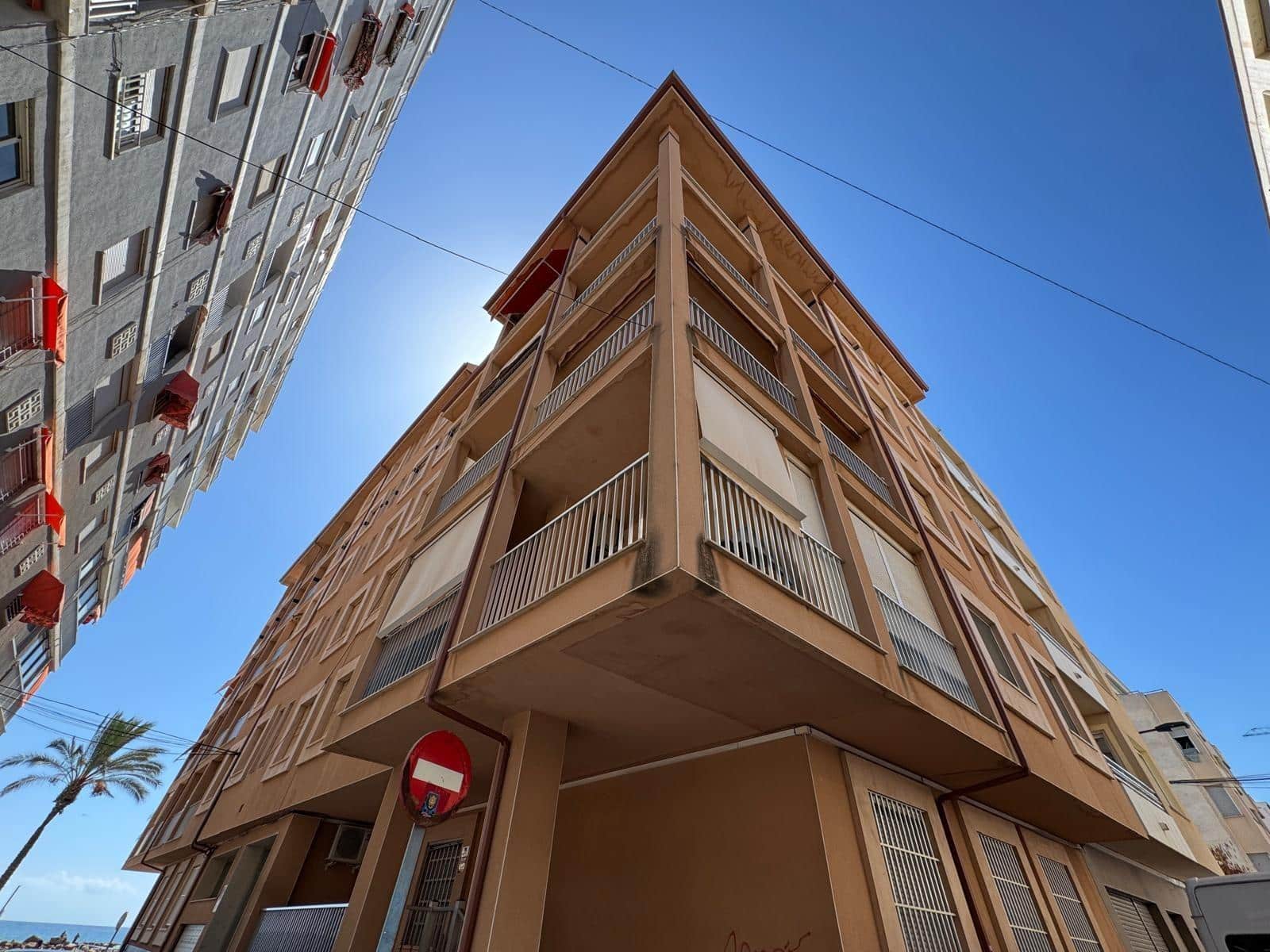 3 makuuhuone Huoneisto myytävänä paikassa Torrevieja - 295 000 € (Ref: 9877393)