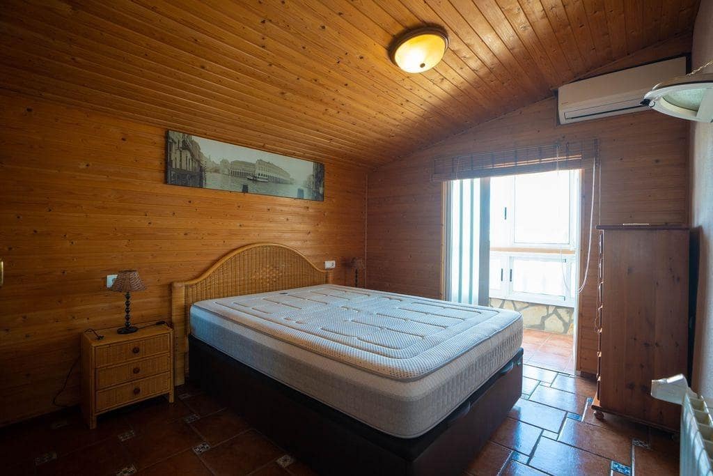 Chalet de 4 habitaciones en Orihuela Costa en venta - 439.000 € (Ref: 9877394)
