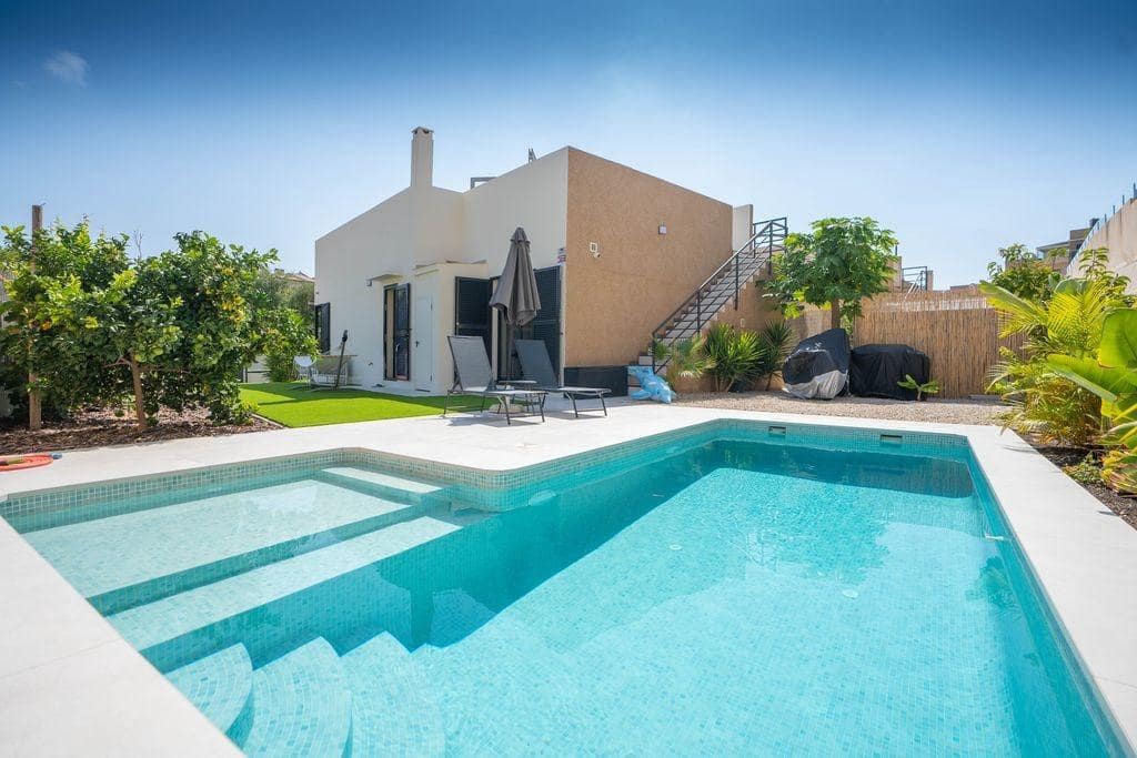 3 soveværelse Villa til salg i Orihuela Costa - € 499.000 (Ref: 9877400)