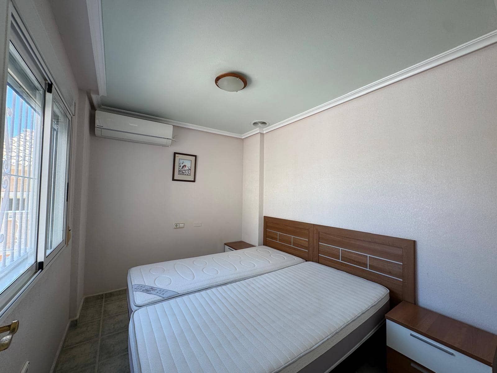 3 makuuhuone Omakotitalo myytävänä paikassa Guardamar del Segura mukana uima-altaan - 283 500 € (Ref: 9877402)