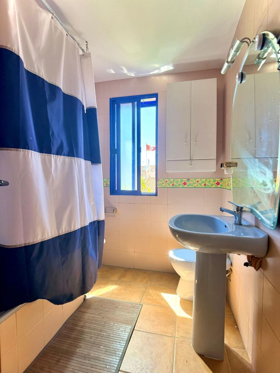 4 bedroom Apartment for sale in Los Nietos - € 179,500 (Ref: 9877998)