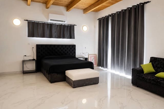 3 sovrum Villa till salu i La Aparecida, Orihuela med garage - 330 000 € (Ref: 9877999)