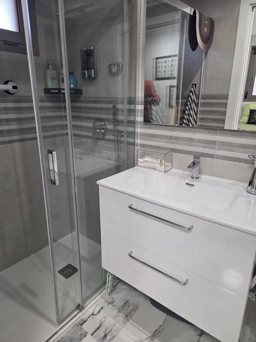 2 makuuhuone Huoneisto myytävänä paikassa Villamartin mukana 
autotalli - 315 000 € (Ref: 9878003)