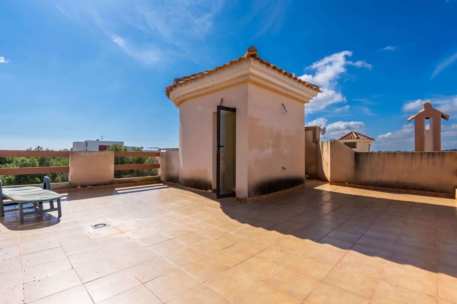 6 bedroom Villa for sale in Orihuela Costa with pool - € 365,000 (Ref: 9878015)