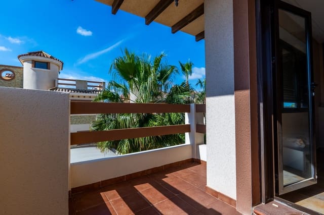 Chalet de 6 habitaciones en Los Almendros (Orihuela Costa), Orihuela en venta con piscina - 365.000 € (Ref: 9878015)