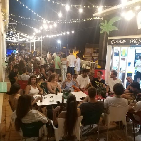 Commercieel te koop in Cabo de Palos, Cartagena - € 120.000 (Ref: 9878016)