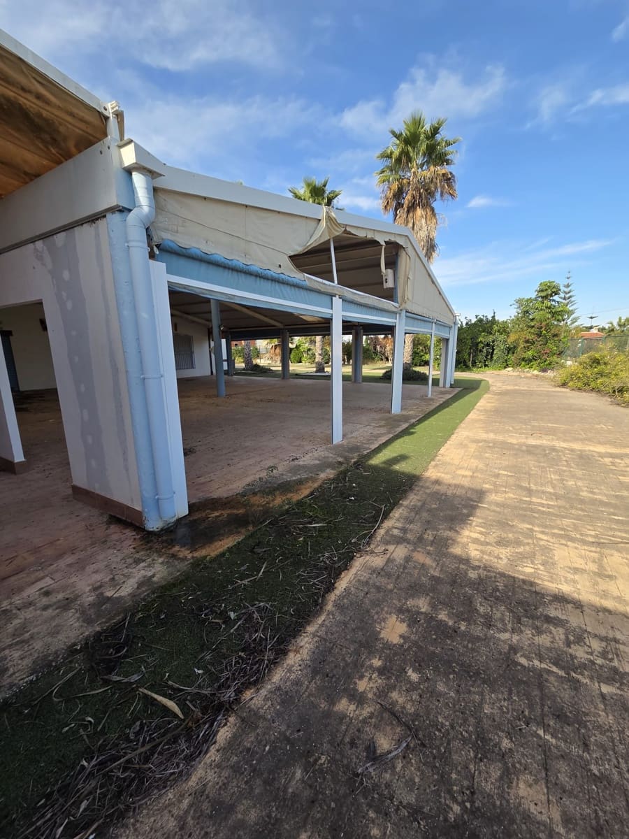 Commercial for sale in Callosa de Segura - € 1,400,000 (Ref: 9878020)