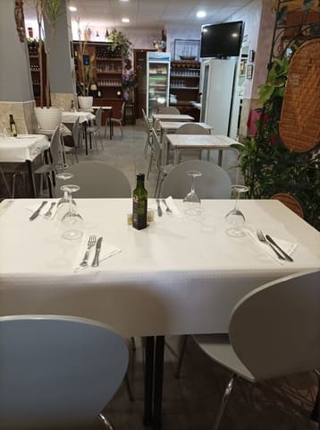 Commercieel te koop in Playa del Cura, Torrevieja - € 400.000 (Ref: 9878026)