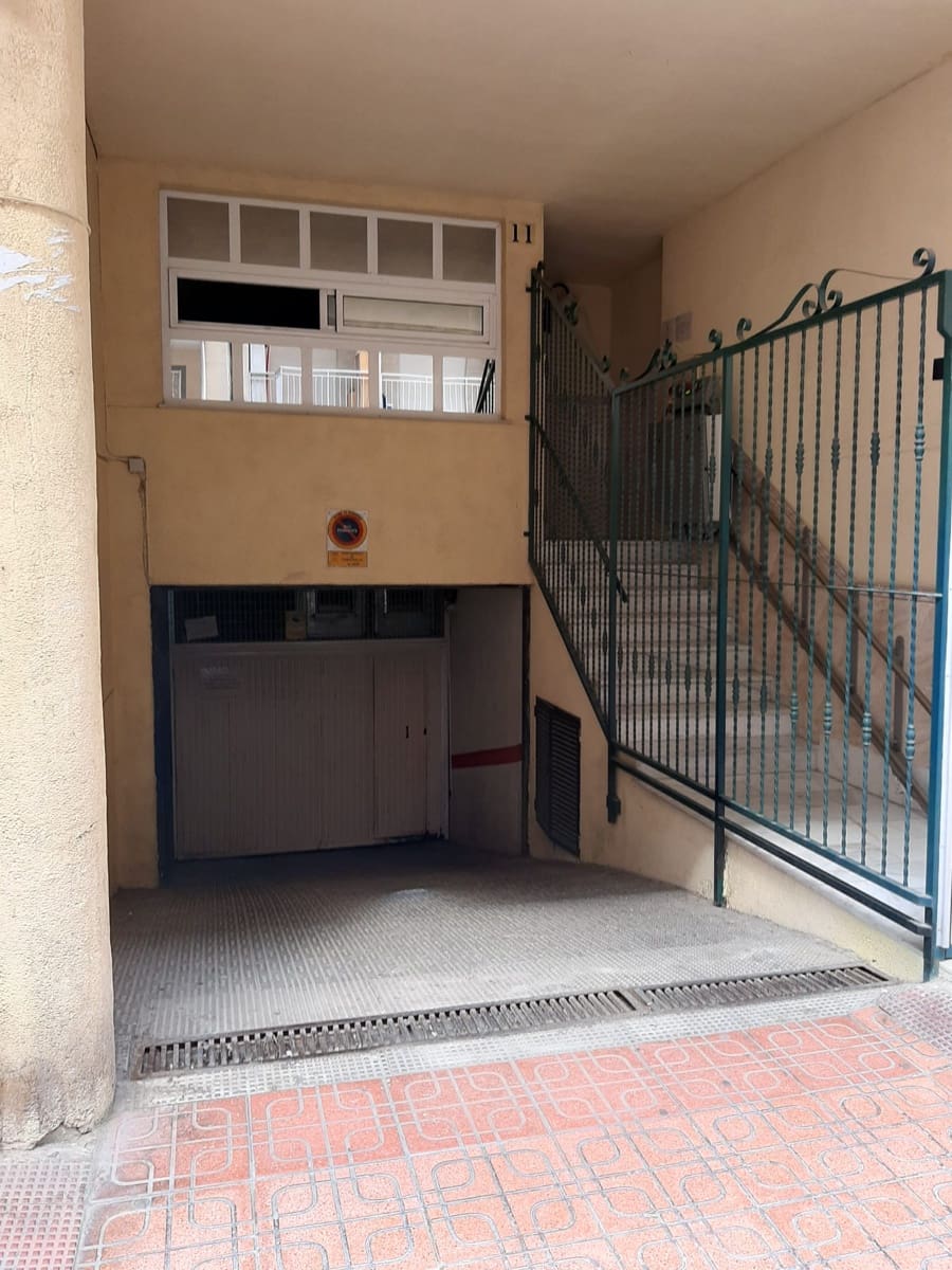 Garage in vendita in Torrevieja - 20.000 € (Rif: 9878030)