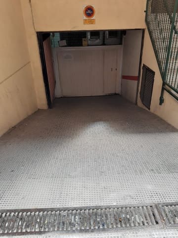 Garage in vendita in Avenida Habaneras - Curva de Palangre, Torrevieja - 20.000 € (Rif: 9878030)
